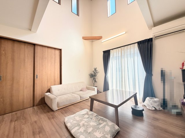 【居間・リビング】 | 深谷市国済寺町　中古戸建