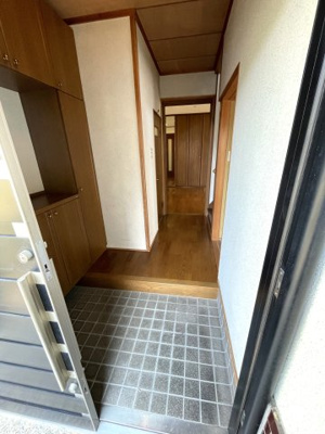【玄関】 | 香芝市穴虫戸建