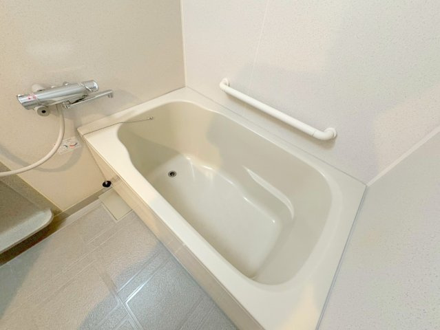 ハビタットセレッソⅢの浴室|※同建物の類似写真となります。