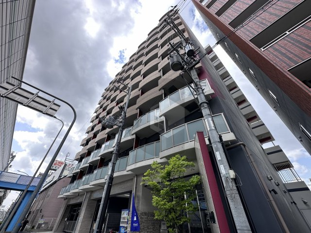 TLRレジデンス高井田の外観