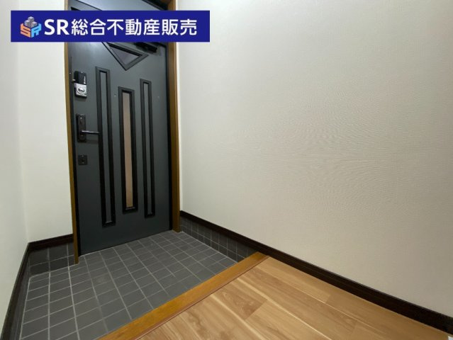 川田1丁目中古戸建の洋室|広々とした洋室です