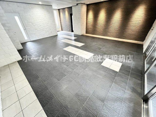 大阪市東成区深江北２丁目の賃貸マンションのロビー