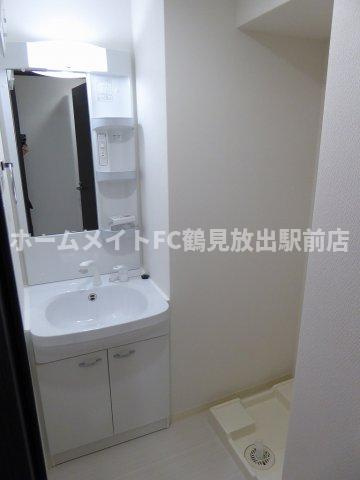 大阪市東成区深江北２丁目の賃貸マンションの独立洗面台