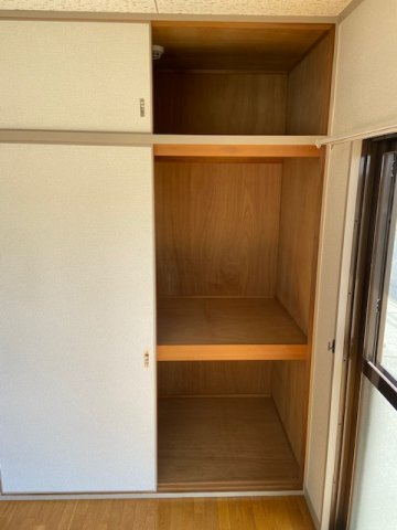 山本マンションの収納