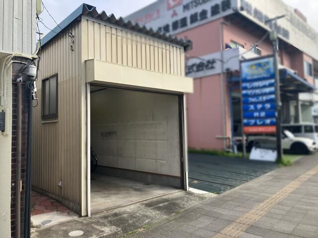 高麗三丁目倉庫