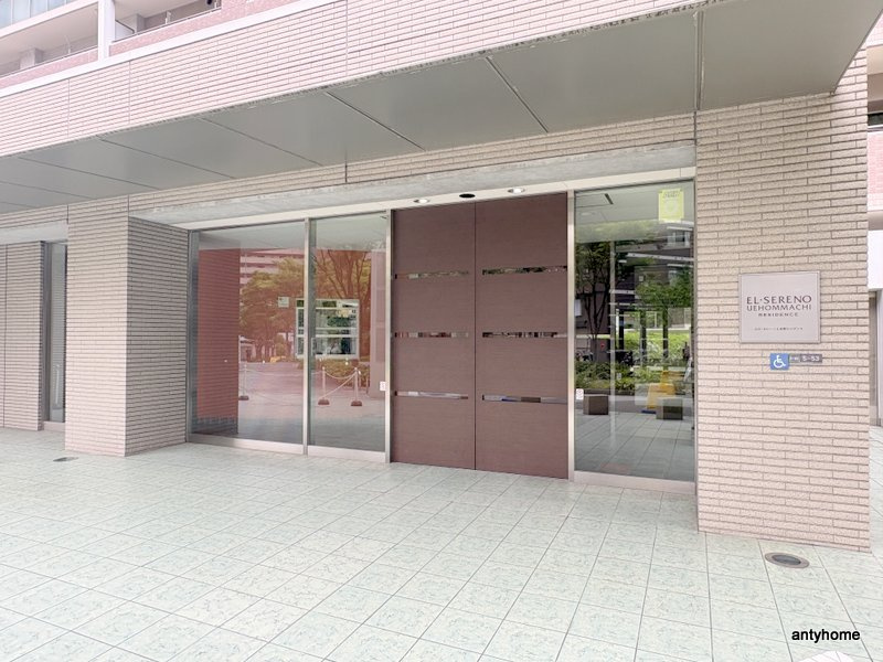 エルセレーノ上本町レジデンス　仲介手数料無料のエントランス