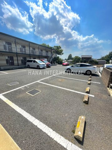 鎌ケ谷市富岡３丁目のアパートの駐車場