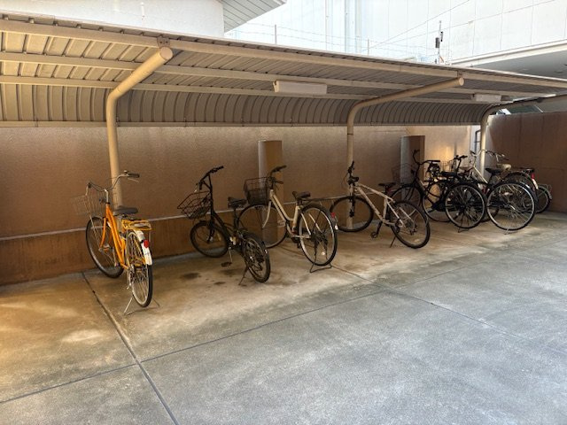 京都市営地下鉄「四条」駅徒歩３分◆２沿線利用可能◆収益物件にも◆アスヴェル京都四条烏丸の駐輪場|自転車置き場