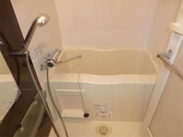 レジディア町屋の浴室