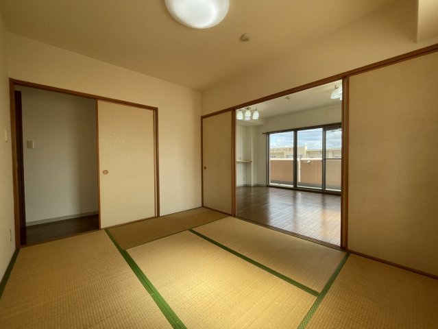 ダイアパレス松山駅西の和室