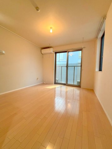 ルミエール目白の居間・リビング|★とてもキレイなお部屋です★