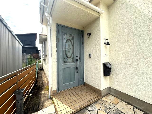 上田町戸建てのエントランス