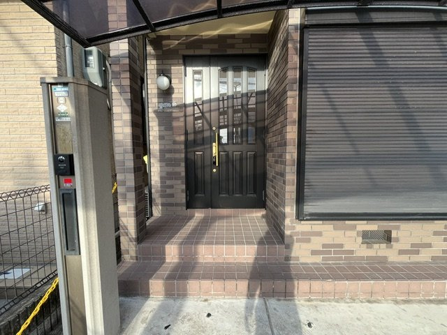 北野田一戸建のエントランス