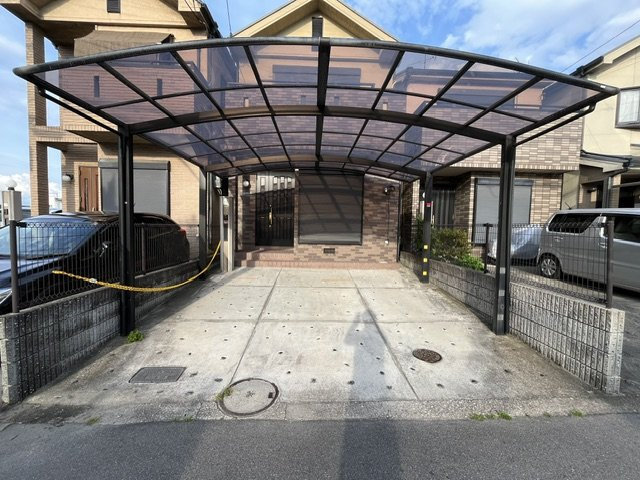 北野田一戸建の駐車場