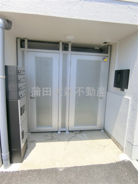 CROSSCEED Kamataのエントランス