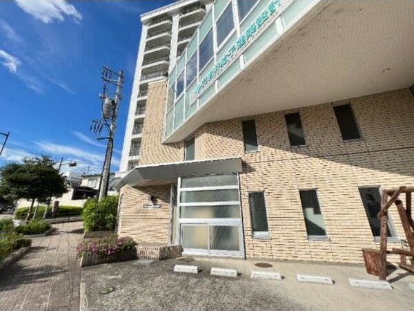 ロックウェル石名坂