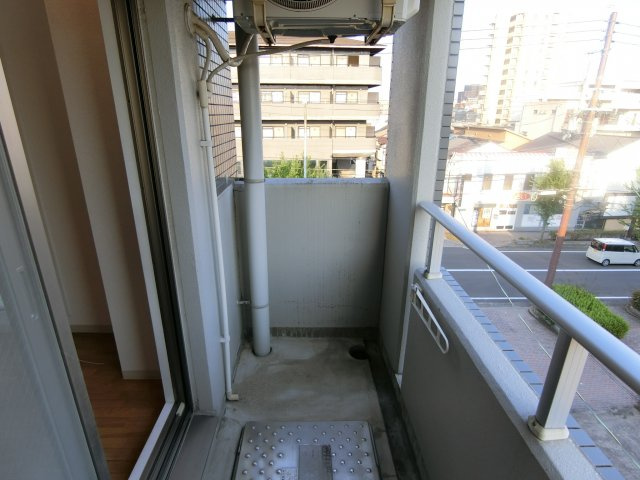 YOUSCOURTのバルコニー