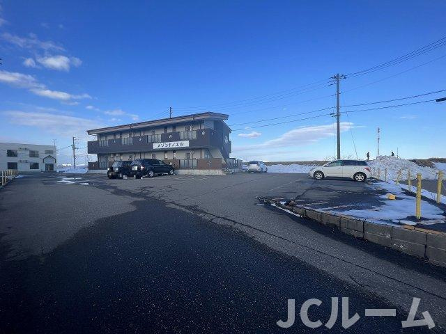 メゾンドノエルⅠの駐車場