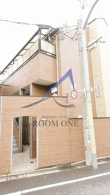 アバンサールのエントランス|エントランスです。
