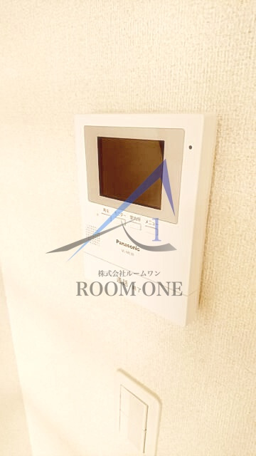 アバンサールのセキュリティ|モニター付きインターホンです。