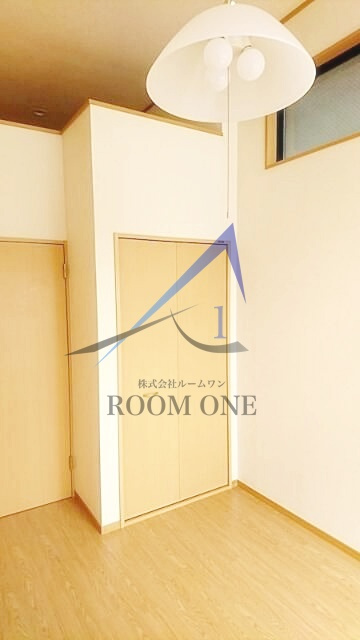 アバンサール