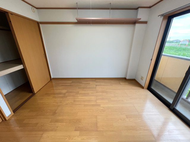 メゾンドノエルⅠの寝室