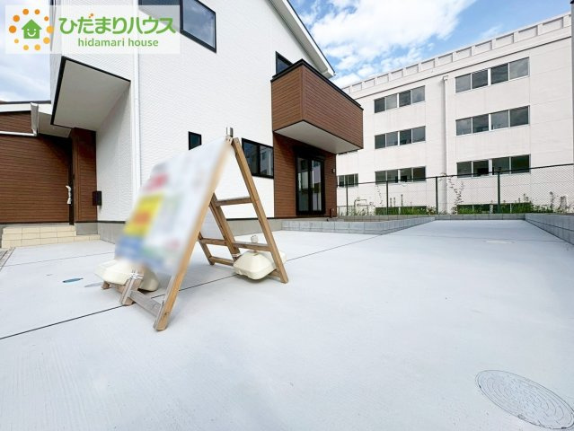 いろどりアイタウン日立市西成沢町　新築戸建　7号棟の駐車場|マイホームなら駐車場代がかかりません。しかも、自宅の駐車場で洗車ができます！今までコイン洗車に行っていた手間も省けて、節約にもつながります(^^♪