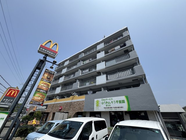 豊中サンハイツの外観