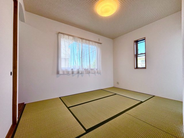 坂井市三国町運動公園2丁目　中古戸建