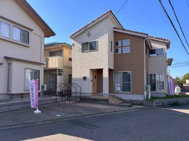 坂井市三国町運動公園2丁目　中古戸建