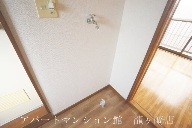 メグミハイツの玄関