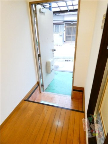ＢＯＸ春日町の玄関