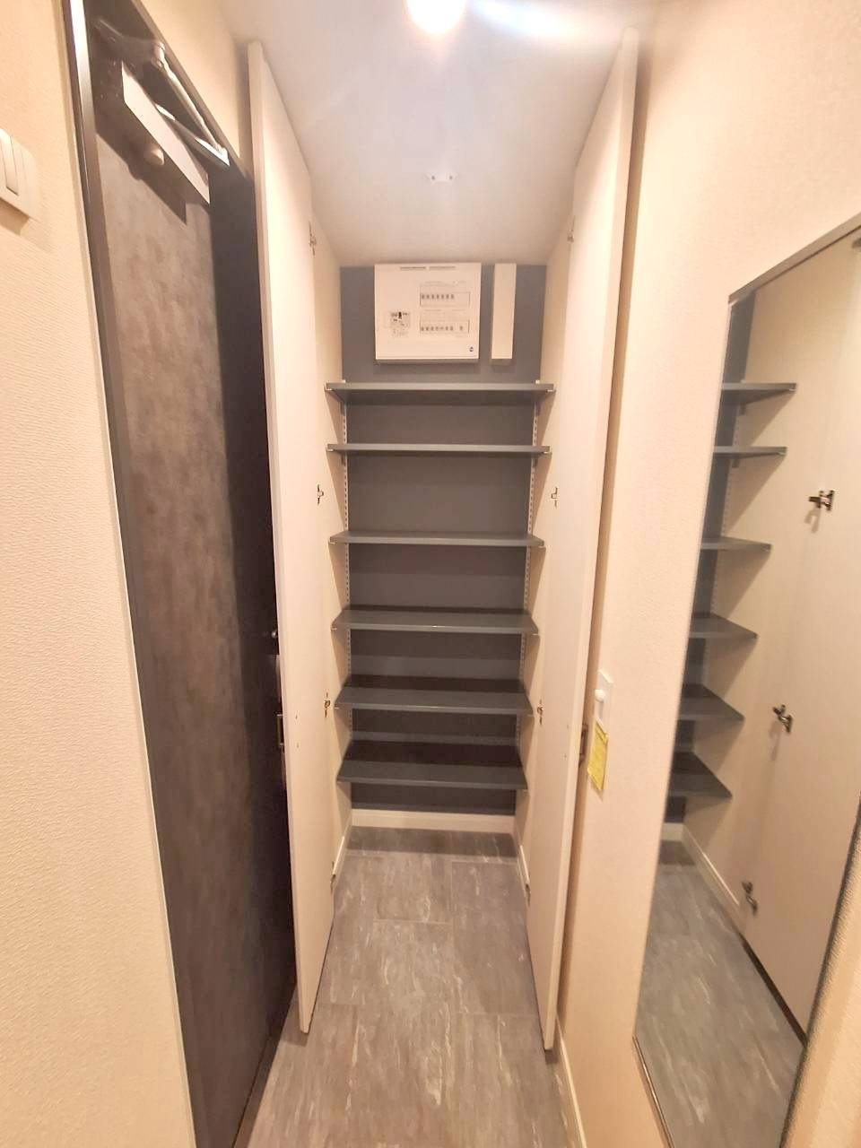 ベルティオン東新宿の玄関