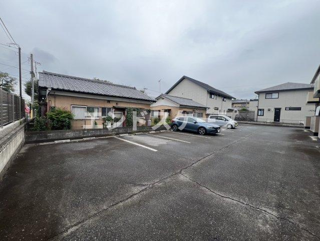 セジュール八千代　Ｂの駐車場|高崎、前橋のお部屋探しはエンドスケープまで！お客様の理想お聞かせ下さい♪