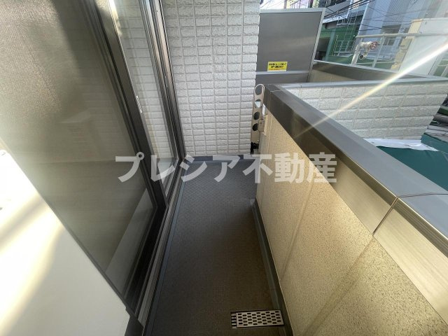 グレナディエのバルコニー