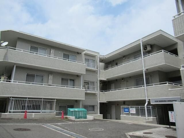 クリオ上大岡伍番館の外観