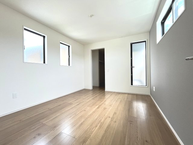 【寝室】 | 福岡市西区拾六町4丁目6期　1号棟（全1棟）【仲介手数料無料・0円】 | 施工例。施工例は完成時と異なる場合があります。