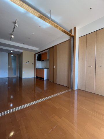 【居間・リビング】URBAN FLATS江坂