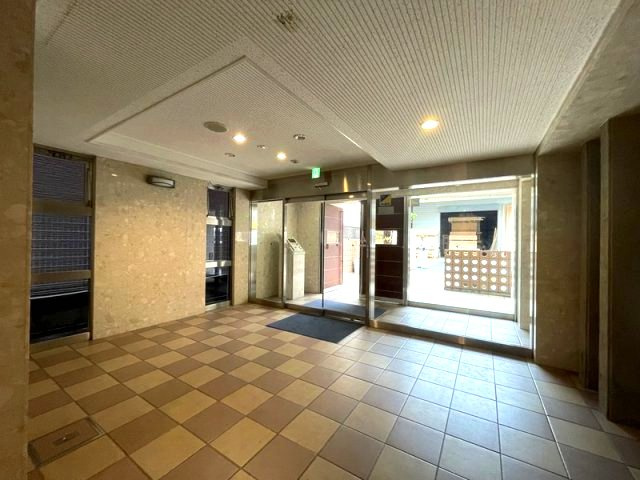 【ロビー】エステムヒルズ新大阪