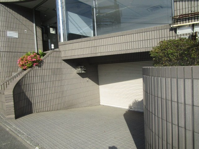 川崎市麻生区上麻生３丁目の事務所の外観
