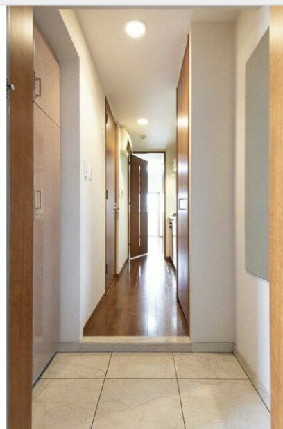 パレステュディオ渋谷本町の玄関