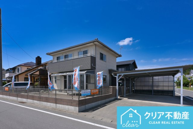 【外観】 | 伊勢崎市長沼町 | 東南角地で日当たり良好♪カーポート付き７３坪の広々物件！