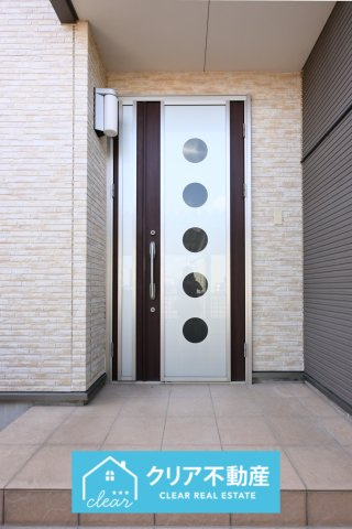 【玄関】 | 伊勢崎市長沼町 | デザイン性の高い玄関はとってもお洒落♪