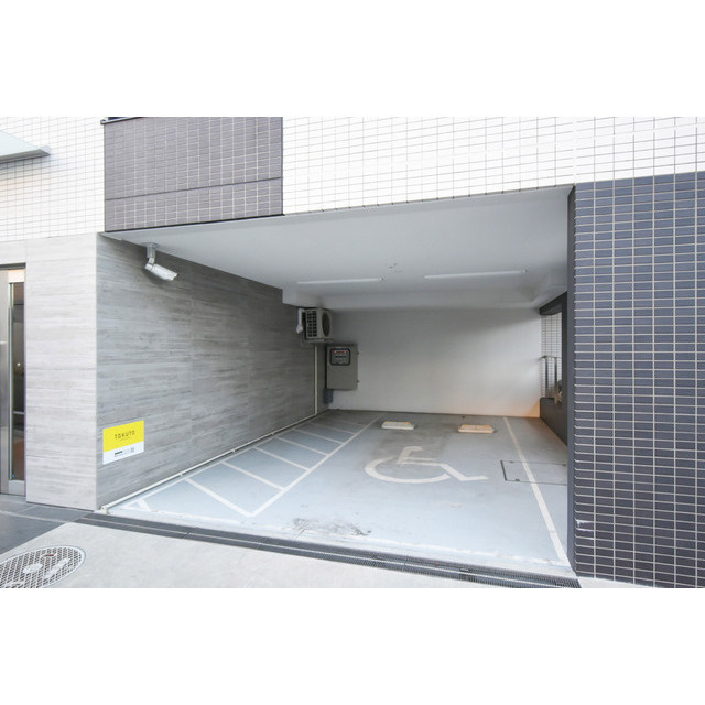 クオリタス大森山王の駐車場