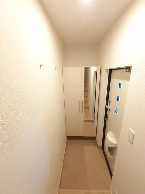 カメリアＡの玄関