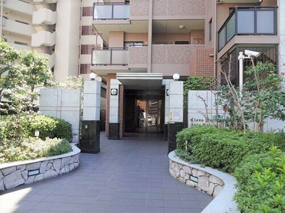【エントランス】 | ライオンズマンション新梅田第２ | エントランス　※前回募集時／２０２４年５月の写真