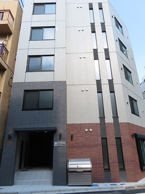 【エントランス】 | タスキｓｍａｒｔ神楽坂 | 建物外観　※2021年9月撮影