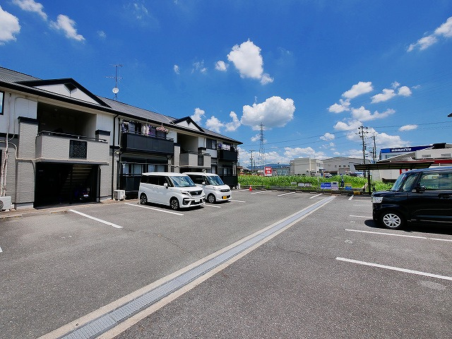 パセオボナールAの駐車場