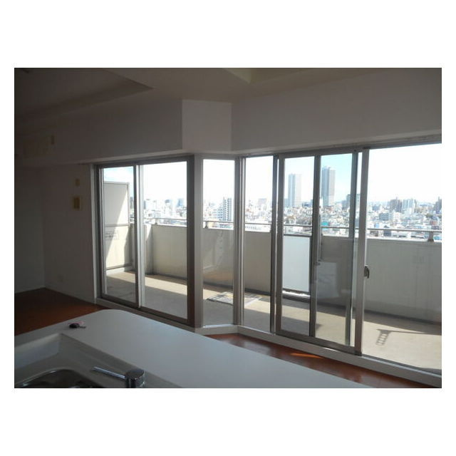 岐阜市弁天町２丁目の賃貸マンションの居間・リビング