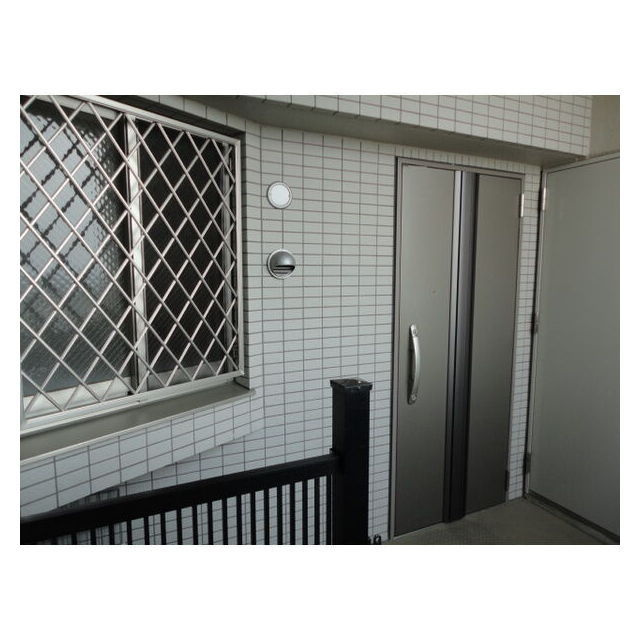岐阜市弁天町２丁目の賃貸マンションの玄関